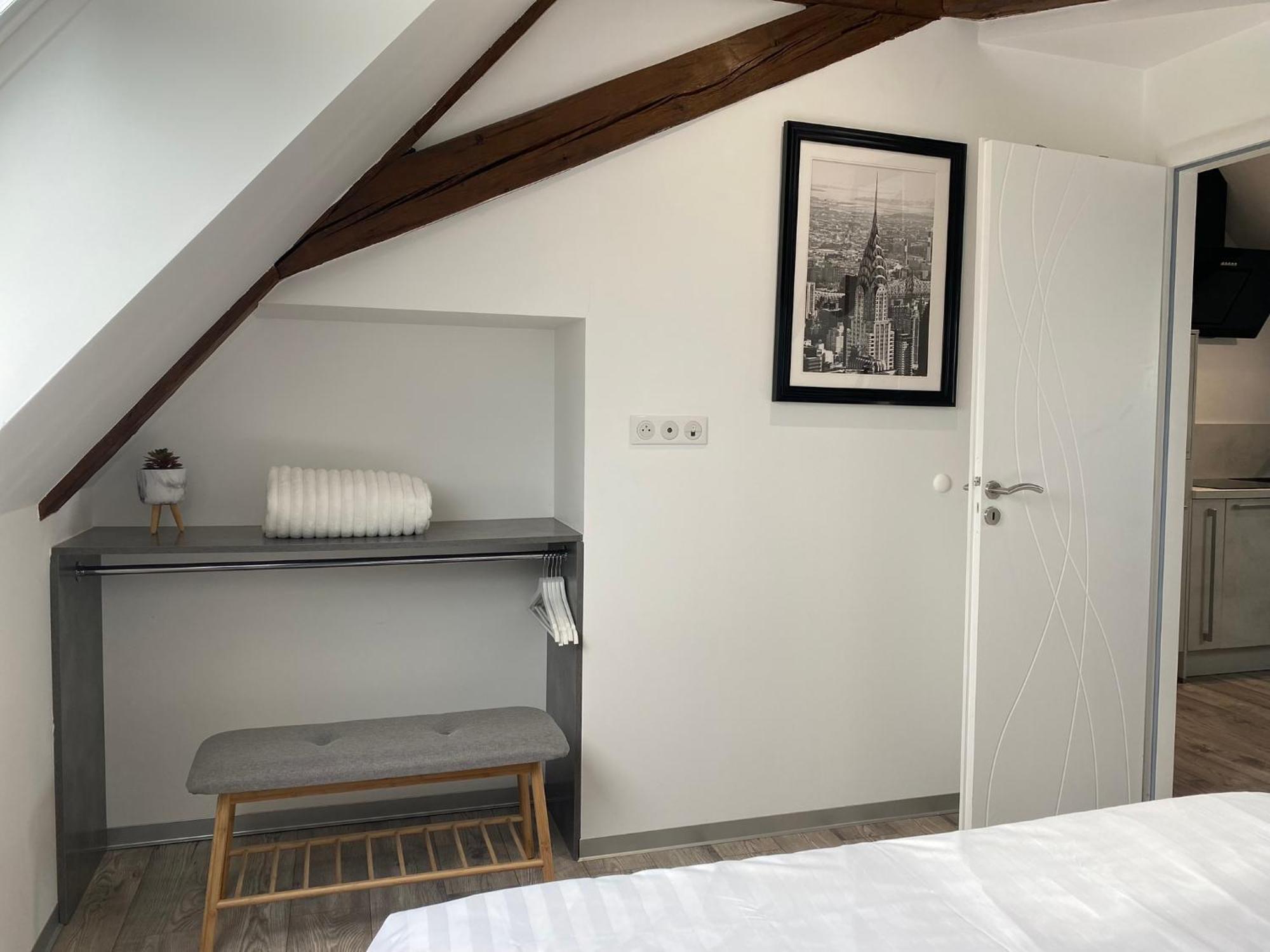 Les Rives Des Habsbourg Aparthotel Ensisheim Luaran gambar