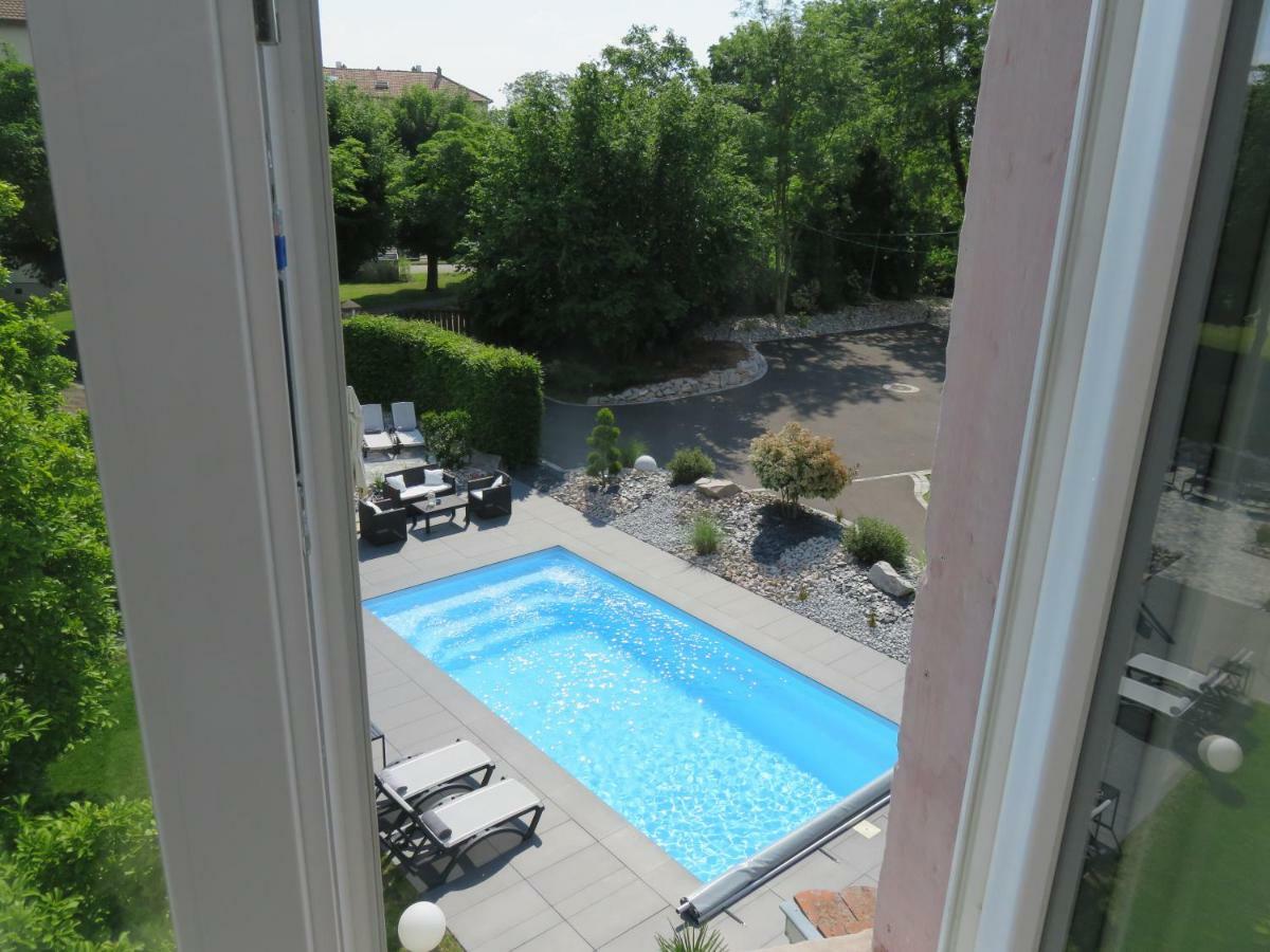 Les Rives Des Habsbourg Aparthotel Ensisheim Luaran gambar